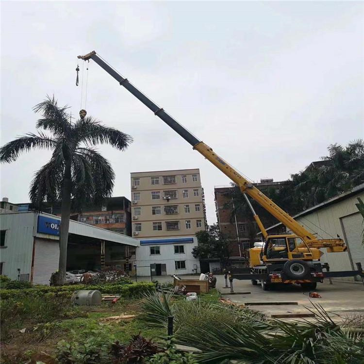 清溪镇12吨吊车出租一天的收费标准是什么