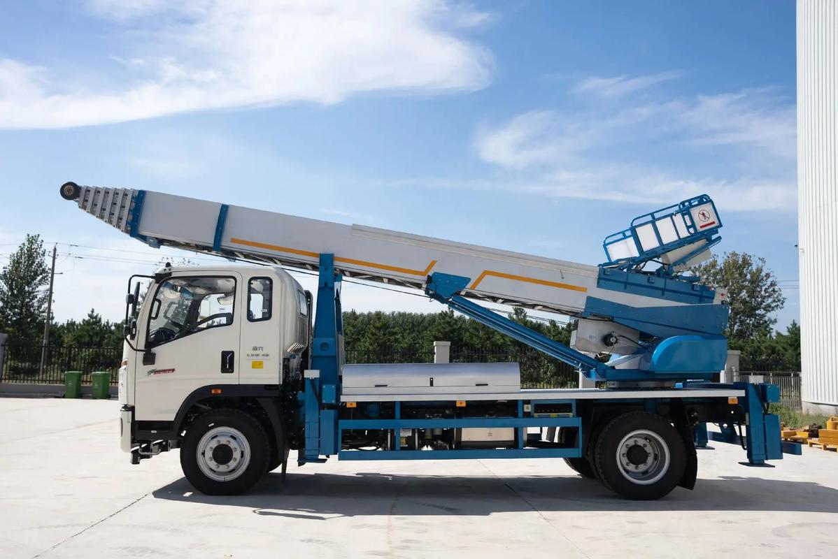 清溪镇云梯上料车租赁费用