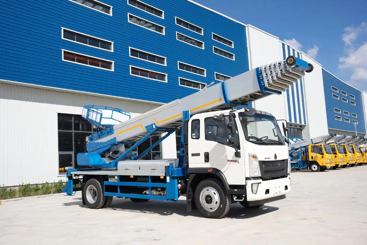 清溪镇出租云梯车高空作业车 建筑垃圾搬运