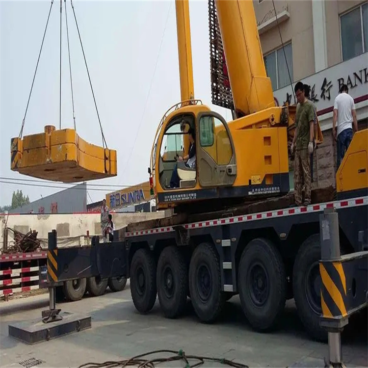 清溪镇当地吊车出租|机器吊装|75吨|工厂搬迁服务